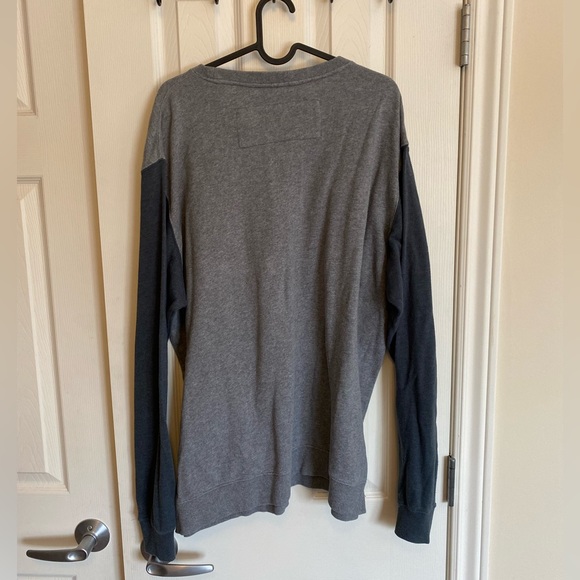 RVCA Crewneck sweater - Picture 4 of 4